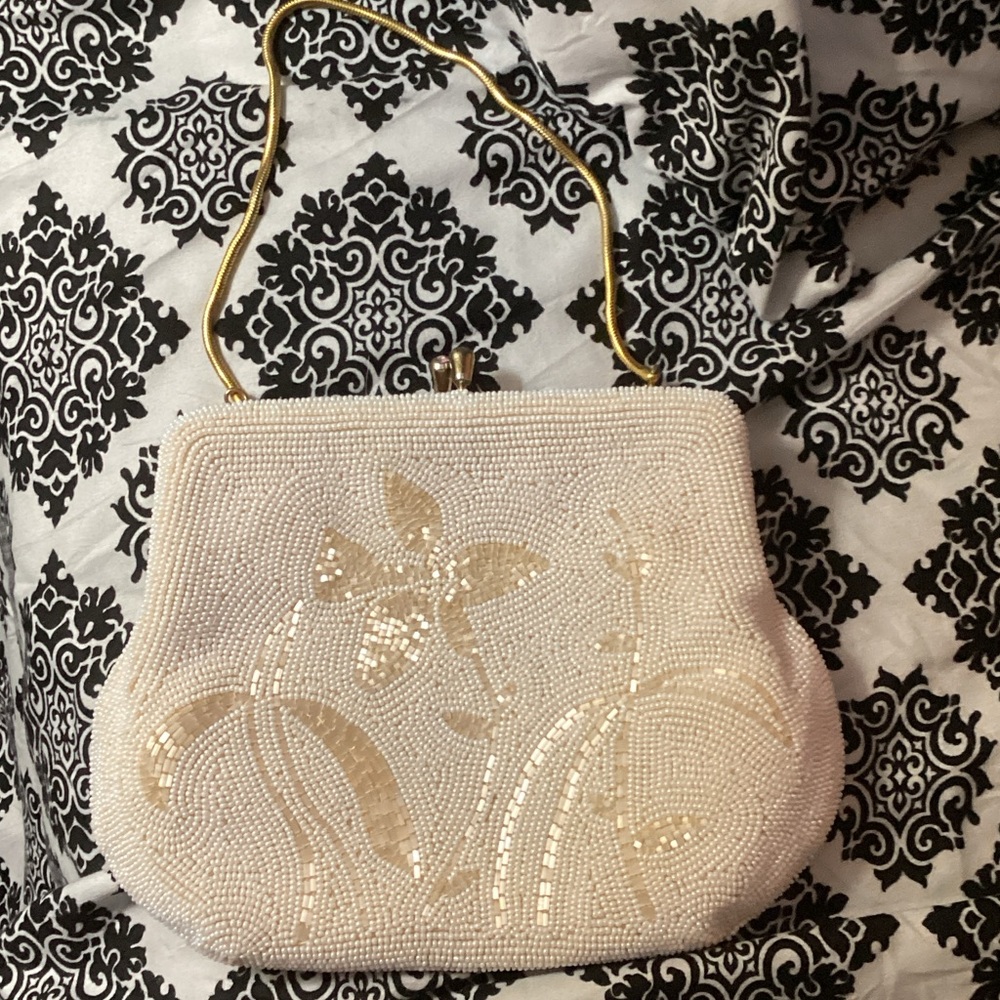 Elegant Cream Beaded Handbag